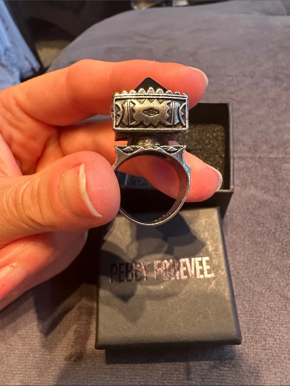 Pebby Forevee Silver-Tone Engraved Ring BRAND NEW size 7